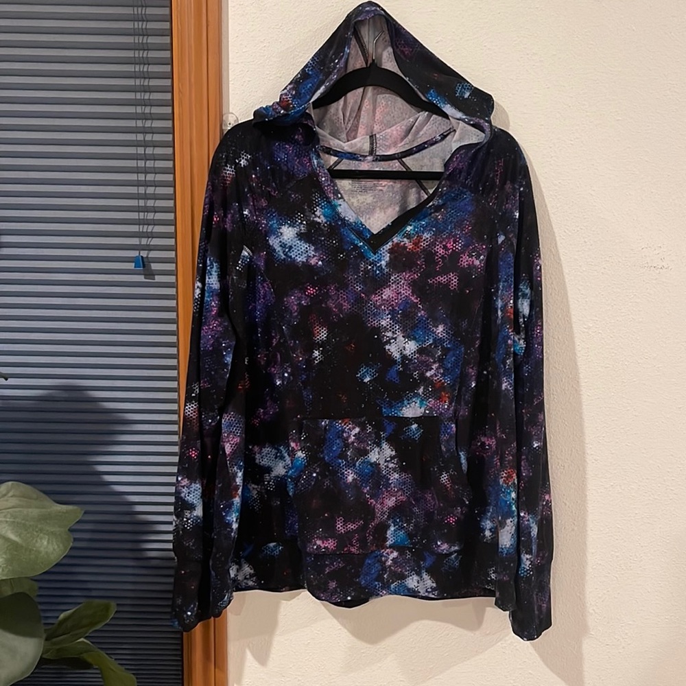 LIVI PLUS SIZE HOODIE